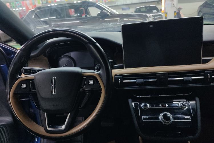 Used Lincoln Corsair 2021 2.0T Two-Wheel-Drive Luxury Edition
