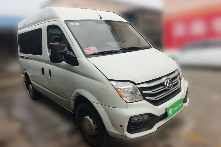 Used SAIC MAXUS Xintu V80 2023 2.0T AMT Classic Aoyuntong Short Wheelbase Mid-Roof 5/6-Seater
