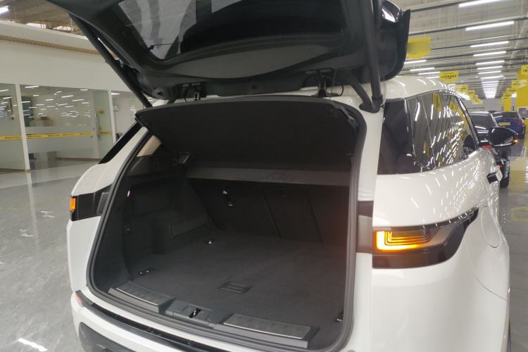 Used Land Rover Range Rover Evoque 2021 Range Rover Velar 249 PS R-Dynamic S Performance Edition
