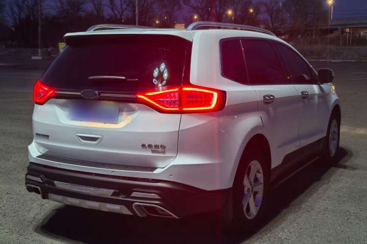 Used Ford Edge 2016 EcoBoost 245 Two-Wheel-Drive Titanium 5-Seater
