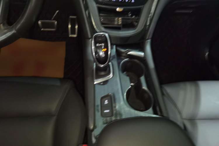 Used Cadillac XT5 2016 25T Luxury Model
