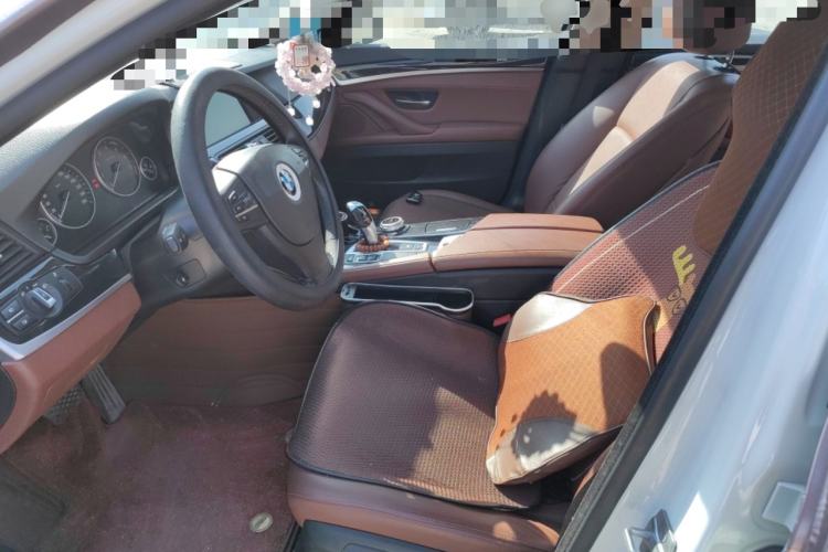 Used BMW 5 Series 2014 520Li Elegant Model
