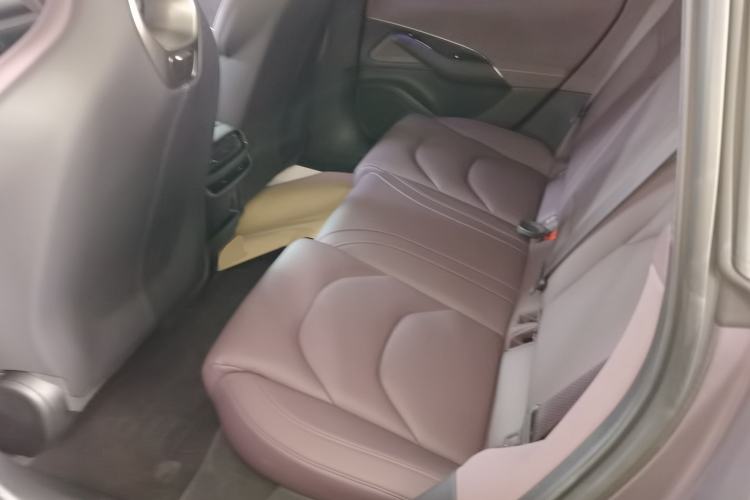 Used  SU7 2024 Rear-Drive Ultra-Long Range Advanced Pro-Level Intelligent Driving Version
