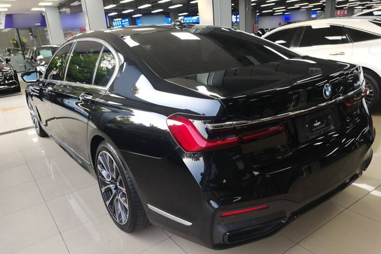 Used BMW 7 Series 2021 740Li Leading Model M Sport Package
