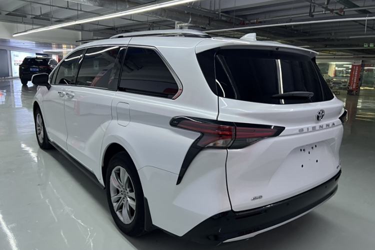 Used Toyota Sienna 2024 2.5L Hybrid Four-Wheel Drive Prestige Edition
