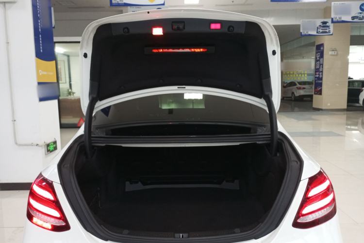 Used Mercedes-Benz E-Class 2017 Restyled E 300 Sport Edition