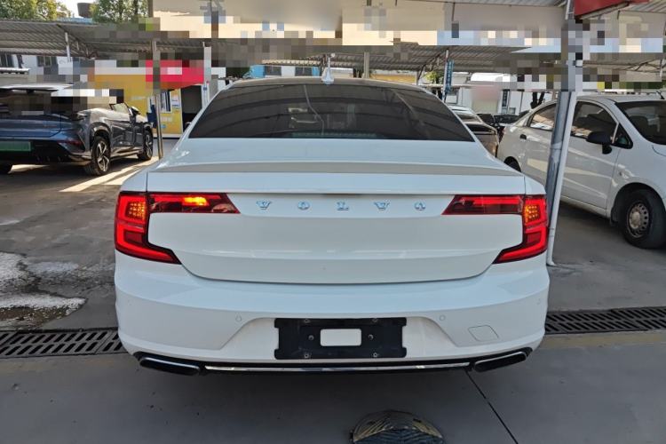 Used Volvo S90 2019 T4 Zhiyi Edition
