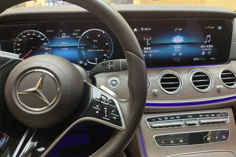 Used Mercedes-Benz E-Class 2023 Facelift E 260 L
