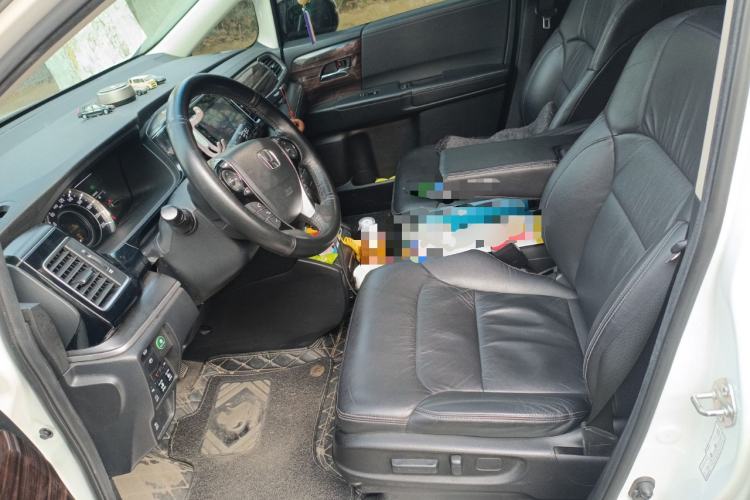 Used Honda Elysion 2016 2.4L Luxury Edition
