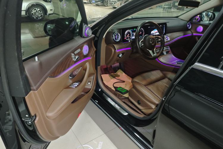 Used Mercedes-Benz E-Class 2019 E 260 L
