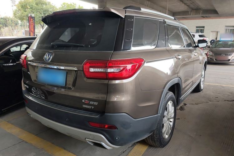 Used Changan CS95 2017 2.0T Two-Wheel Drive Zhiyuan Edition