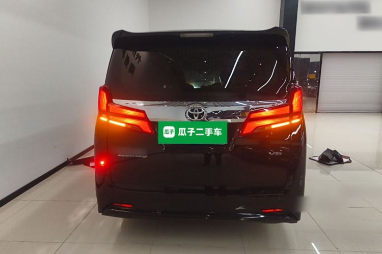 Used Toyota Alphard 2018 Revised Version 3.5L Premium Edition
