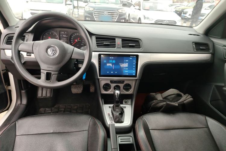 Used Volkswagen Gran Lavida 2013 1.6L Automatic Fashion Model
