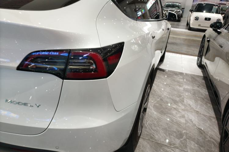 Used Tesla Model Y 2022 Rear-Wheel-Drive Version
