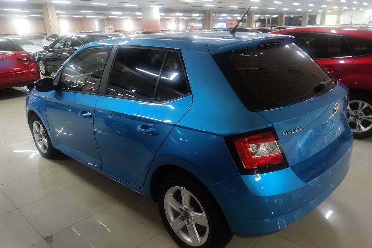 Used Skoda Fabia 2016 1.4L Automatic Car Enjoy Edition