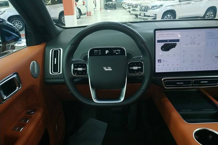 Used Li Auto L8 2023 Air model
