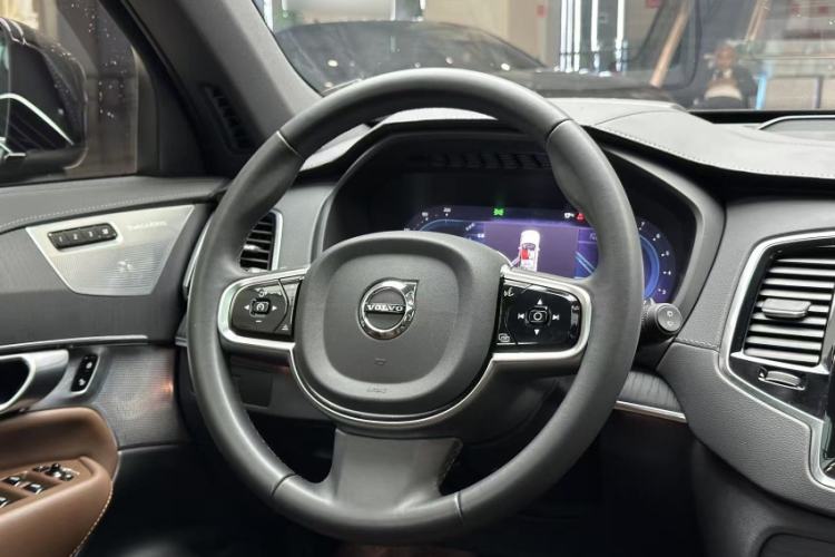 Used Volvo XC90 2024 B6 Zhiya Luxury 7-Seater
