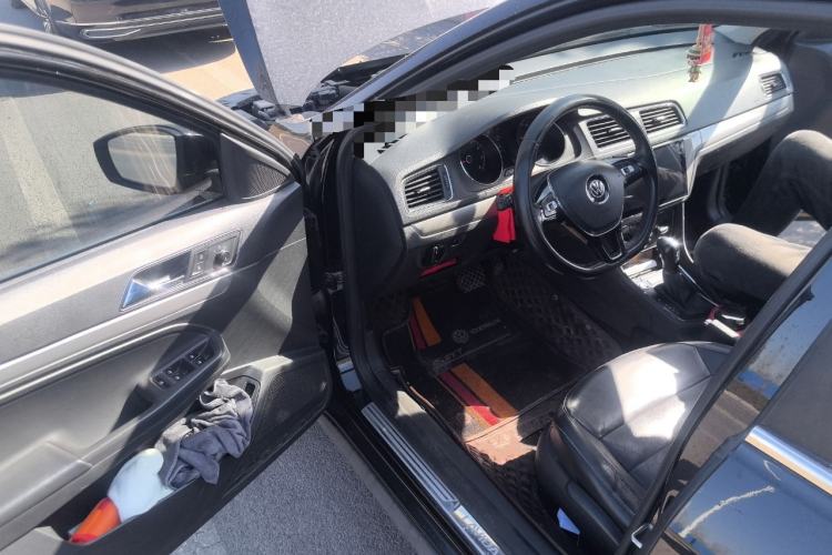 Used Volkswagen Lavida 2017 1.6L Automatic Comfort Edition