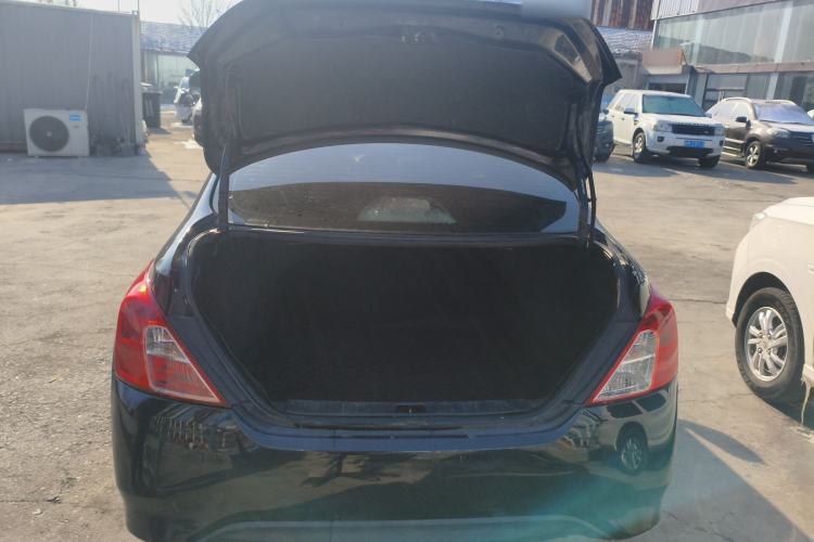 Used Nissan Sunny 2015 1.5XE Manual Comfort Edition
