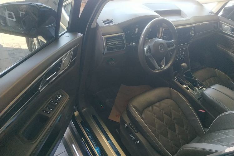 Used Volkswagen Viloran 2020 380TSI Prestige Edition
