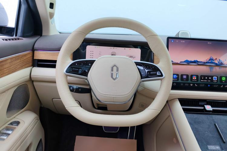 Used Hima AITO M7 2024 1.5T Rear-Drive Plus Version 5 Seats
