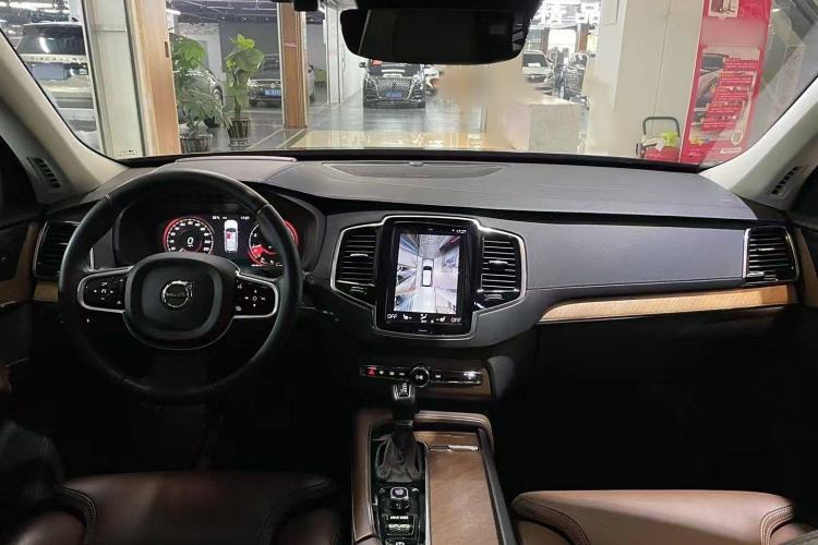 Used Volvo XC90 2019 T6 Zhiya Edition 7-Seater China VI Standard
