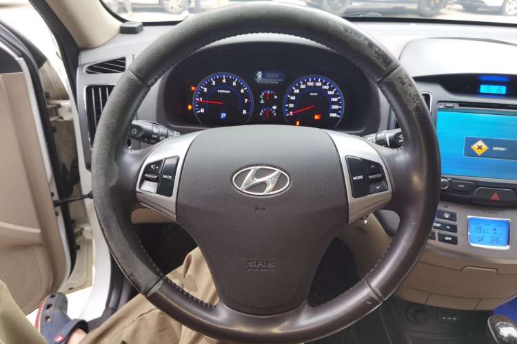 Used Hyundai Celesta 2015 1.6L Automatic Luxury Model
