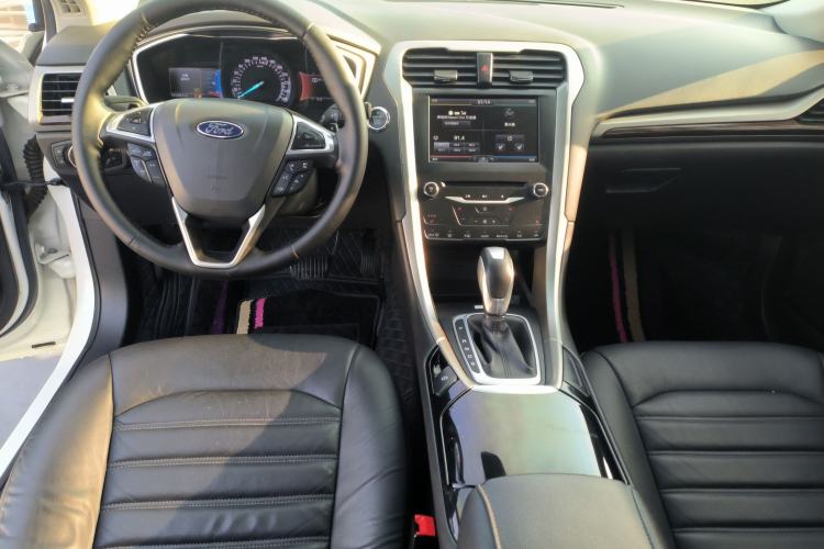 Used Ford Mondeo 2013 2.0L GTDi 200 Luxury Model