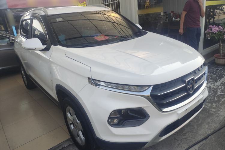 Used Baojun 510 2017 1.5L Automatic Fashion Model