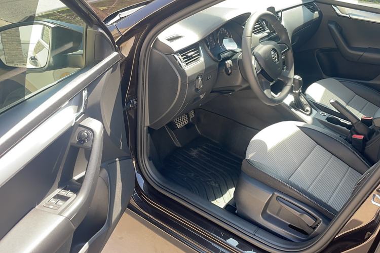 Used Skoda Octavia 2016 1.6L Automatic Chuanxing Edition
