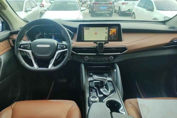 Used SAIC MAXUS D90 Pro 2020 2.0T Gasoline 4x4 Luxury Edition 6 Seats
