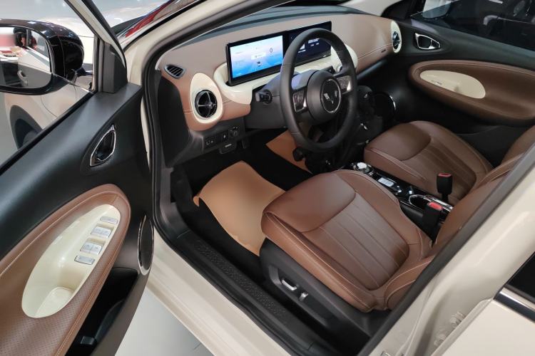 Used Wuling Bingo 2023 333 km Lingxi Connected+ Version
