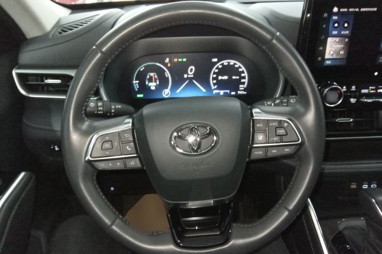 Used Toyota Highlander 2024 2.5L Smart Electric Hybrid Dual-Engine Four-Wheel Drive Prestige Version – 7 Seats