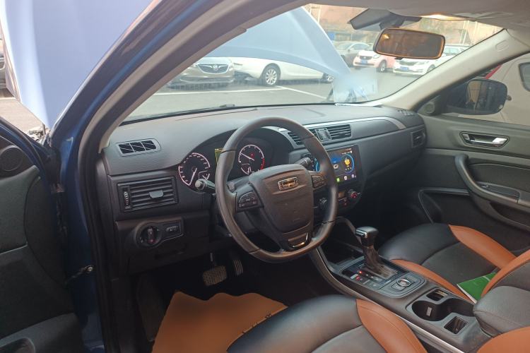 Used Qoros 5 2018 1.6T Automatic Leading Model
