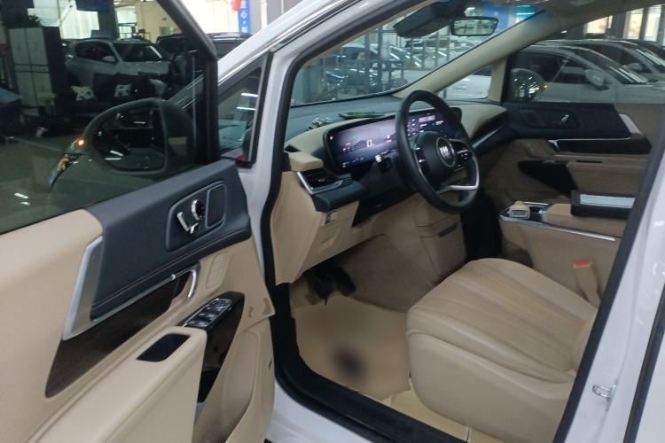 Used Buick Century 2023 2.0T Seven-Seater Deluxe Edition
