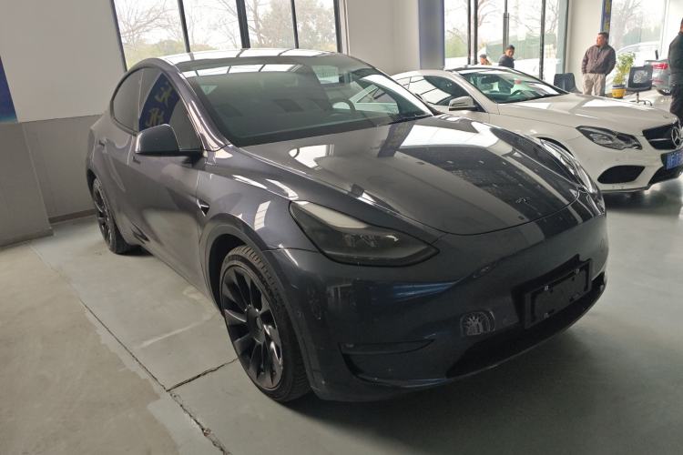 Used Tesla Model Y 2021 Long-Range All-Wheel-Drive Version