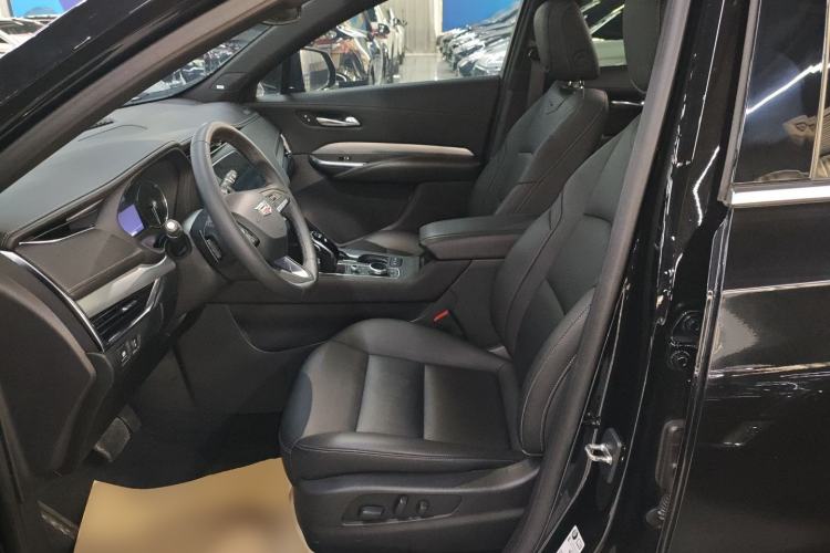 Used Cadillac XT4 2021 28T Two-Wheel Drive Leading Version
