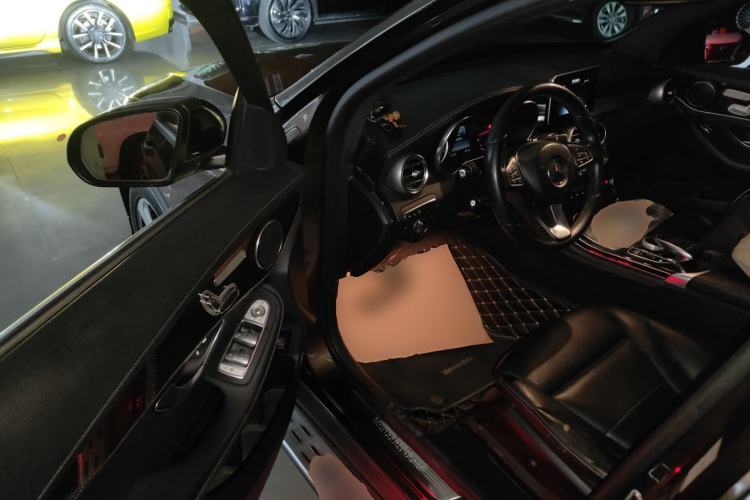 Used Mercedes-Benz GLC 2017 GLC 260 4MATIC Luxury Model