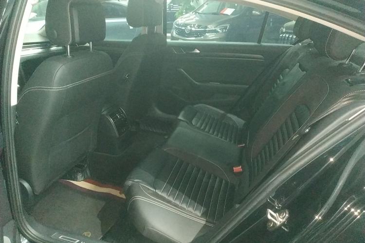 Used Volkswagen Magotan 2020 330TSI DSG Leading Model
