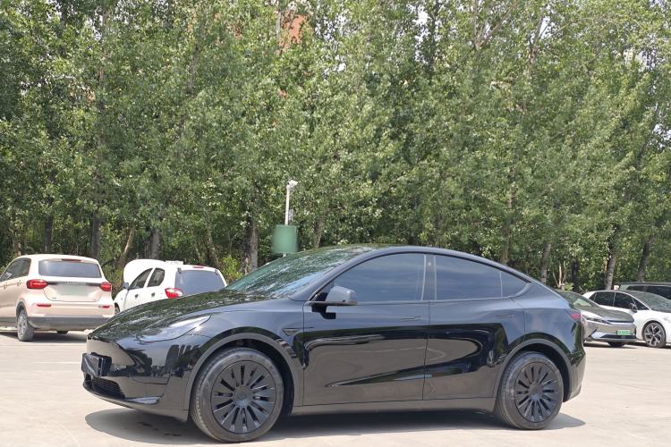 Used Tesla Model Y 2023 High-Performance All-Wheel-Drive Version