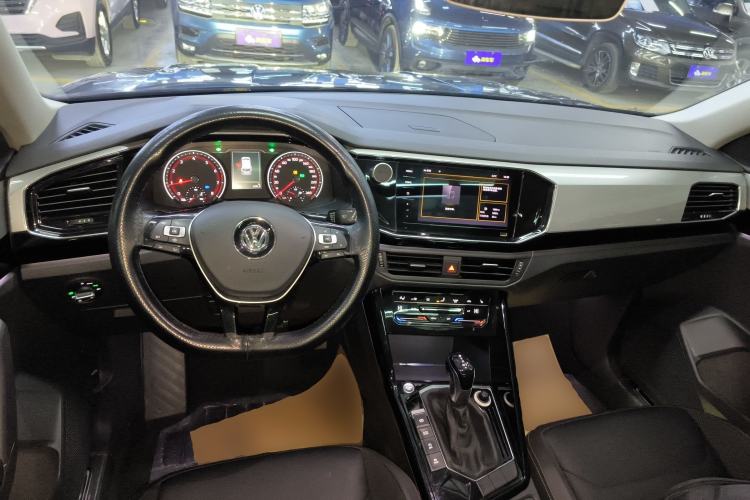 Used Volkswagen Tayron 2020 330TSI Two-Wheel Drive Luxury Smart Connectivity Version
