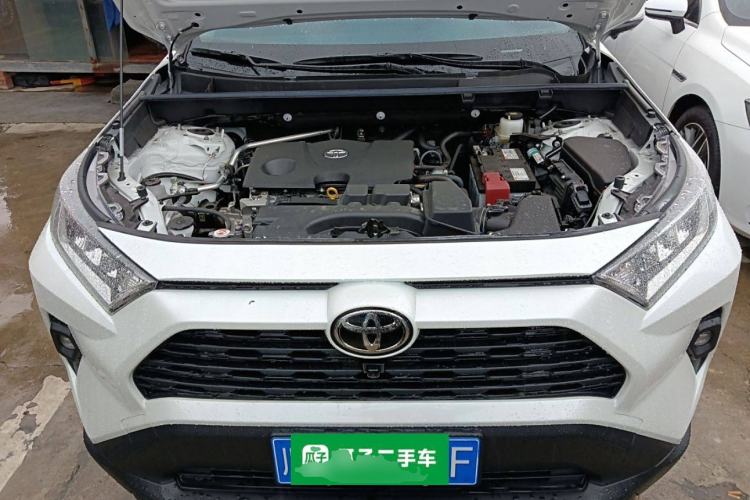 Used Toyota RAV4 2024 2.0L CVT Two-Wheel Drive Urban Edition
