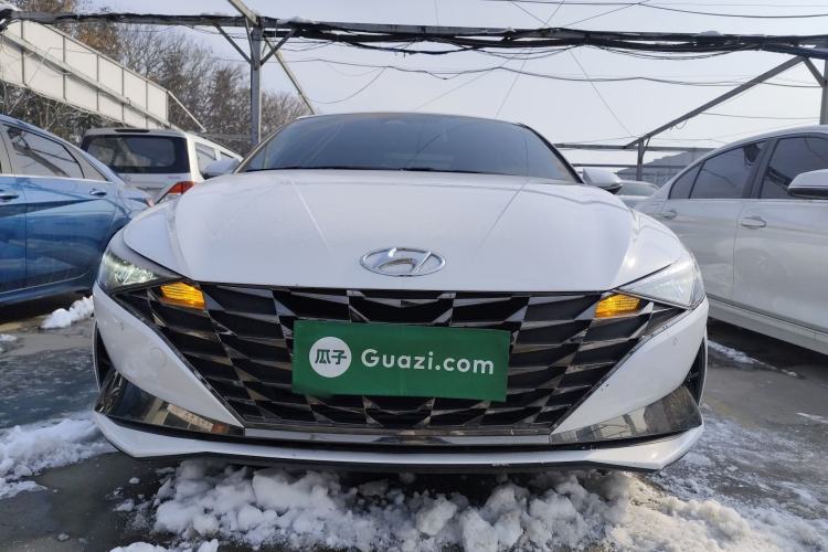 Used Hyundai Elantra 2022 1.5L CVT LUX Prestige Edition
