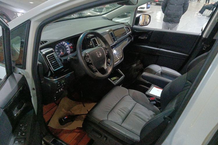 Used Honda Elysion 2019 2.0L Hybrid Luxury Edition
