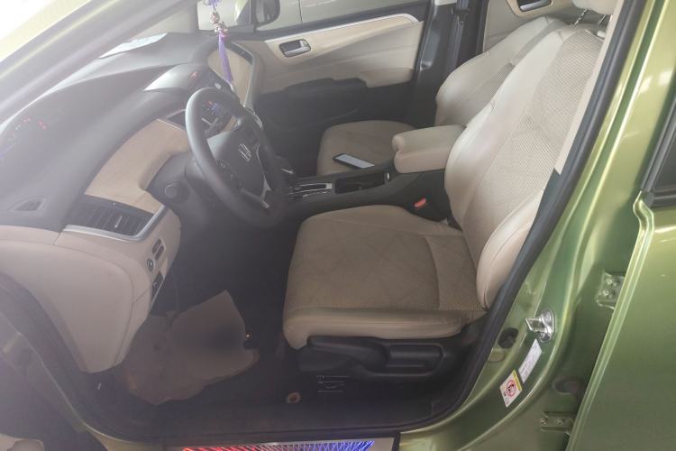 Used Honda Jade 2013 1.8L automatic Comfort version 5 seats
