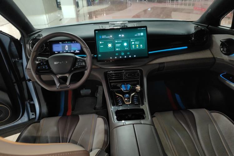 Used BYD Frigate 07 2023 DM-i 100KM Luxury Model
