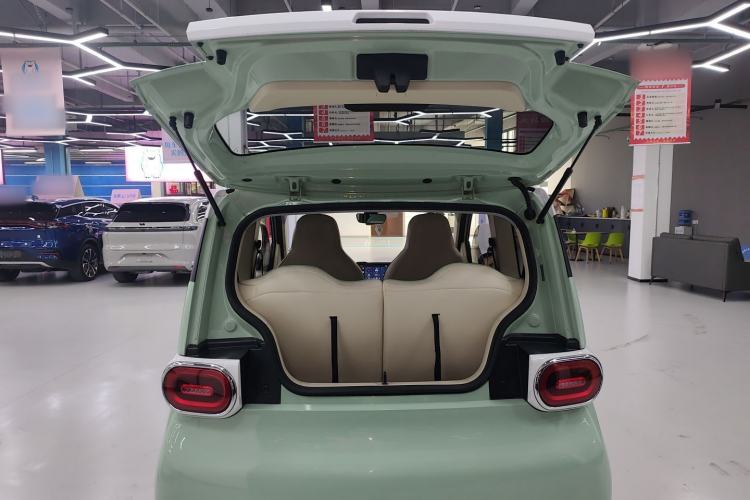 Used Wuling Hongguang MINIEV 2024 3rd Generation 215km Advanced Version
