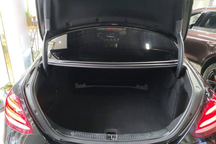 Used Mercedes-Benz E-Class 2020 Facelift E 260 L
