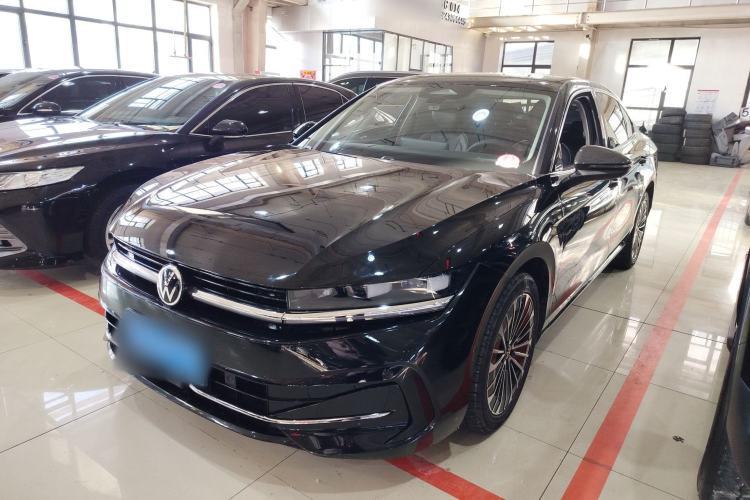 Used Volkswagen Magotan 2024 380TSI DSG Prestige Edition DaMai Package