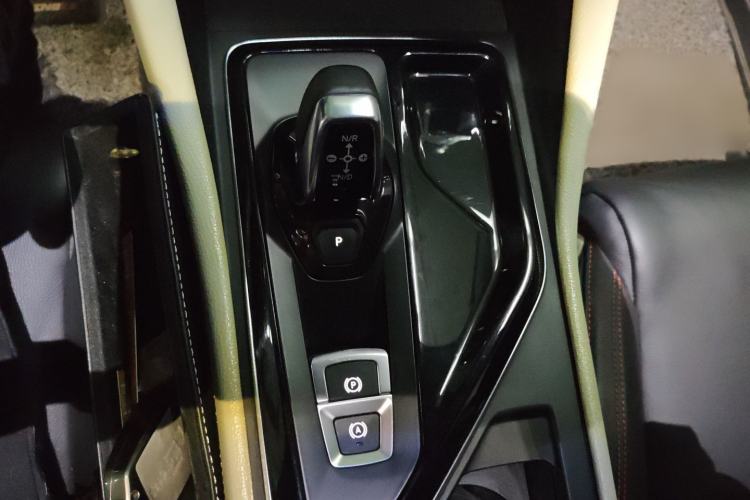 Used Lynk & Co 02 2018 1.5T DCT Two-Wheel Drive Zhaopu Version China V Standard
